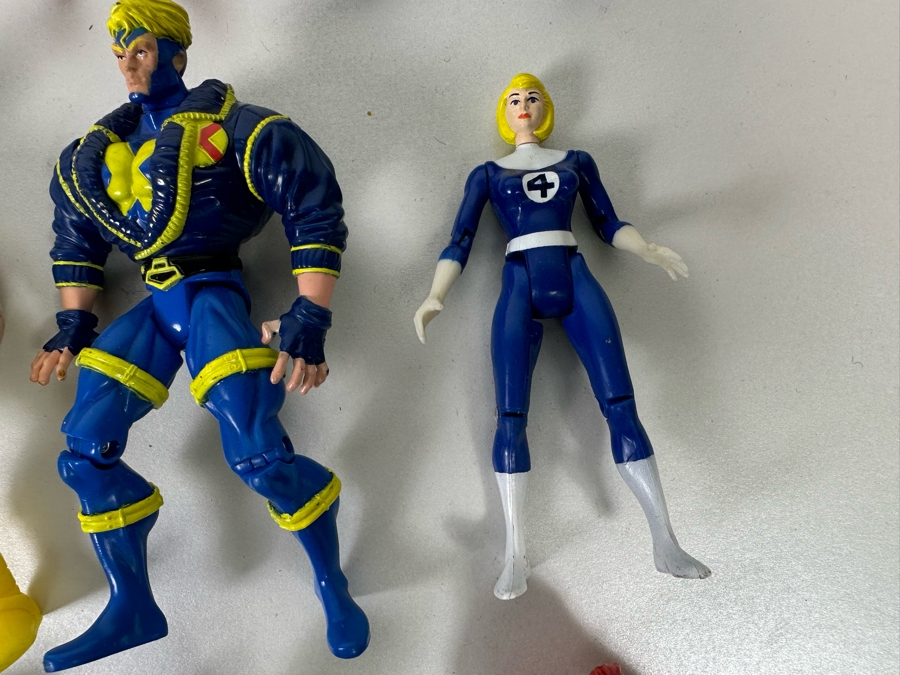 Collection Of Vintage Action Figures X-Men, Star Wars, Marvel, Pokemon - See Photos [Photo 16]