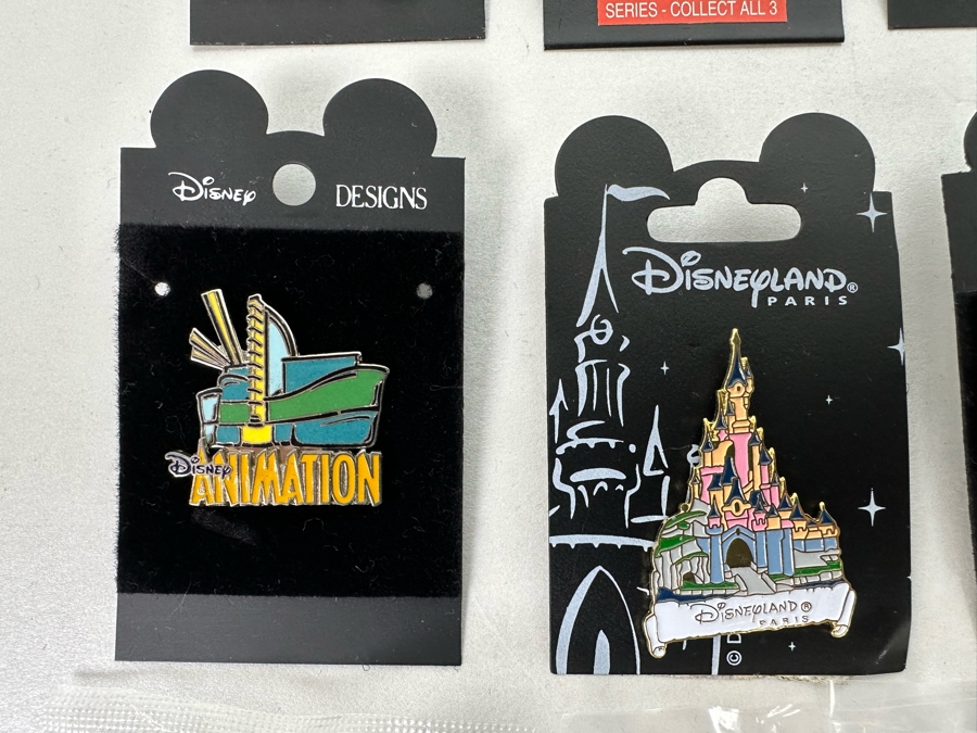 Fifteen Vintage Disney Trading Pins New On Cards [Photo 8]