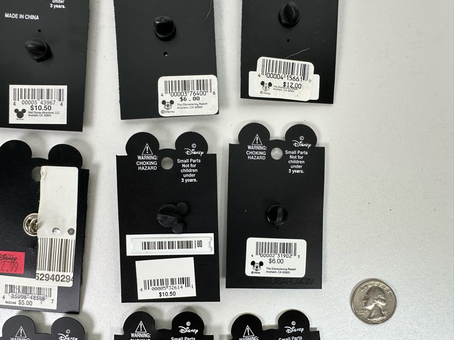 Fifteen Vintage Disney Trading Pins New On Cards [Photo 17]