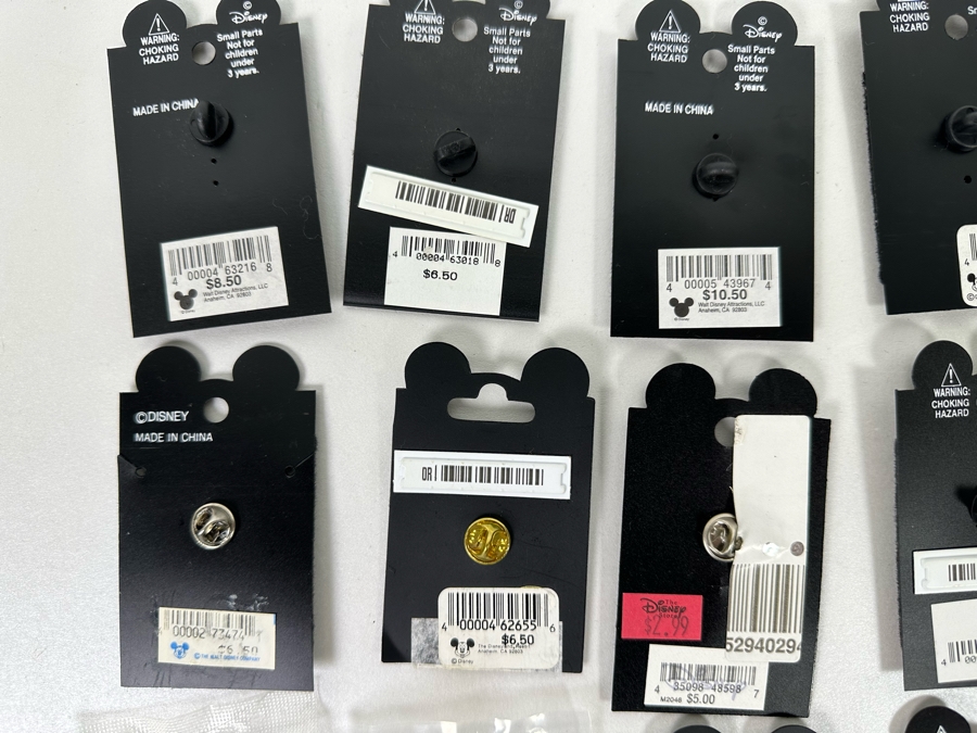 Fifteen Vintage Disney Trading Pins New On Cards [Photo 16]