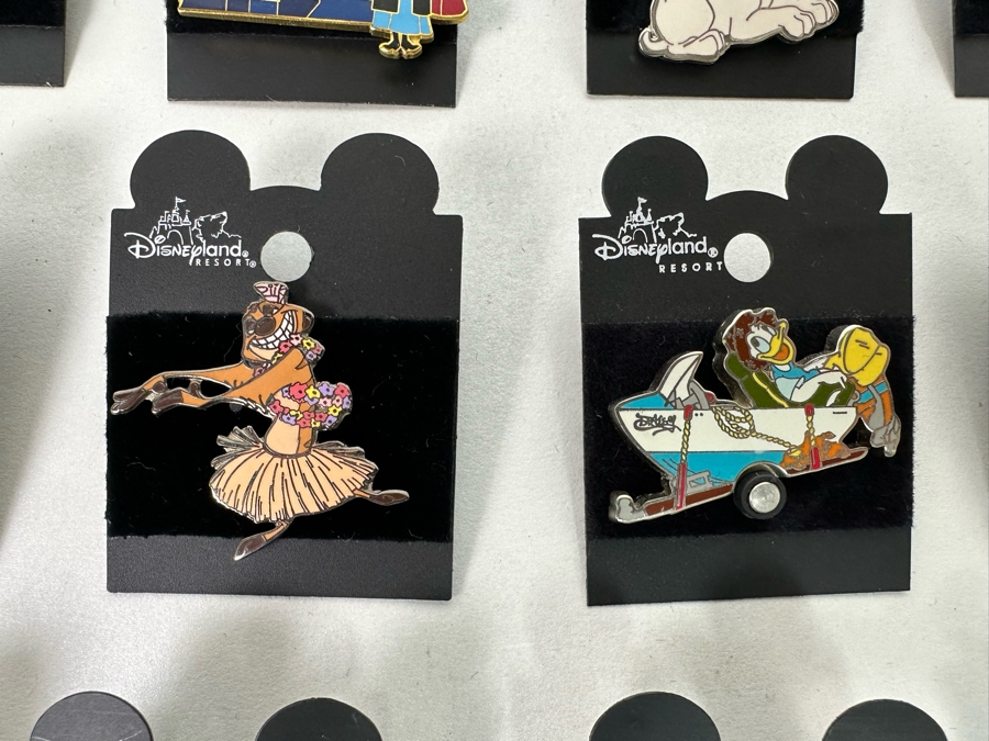 Twenty Vintage Disney Trading Pins New On Cards [Photo 12]