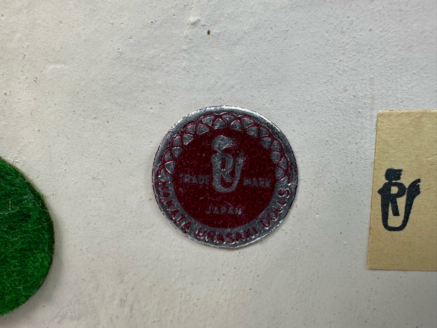 Vintage Japanese Hakata Urasaki Hand Painted Ceramic Doll Figurine Fisherman With Net 8.5W X 12.5H [Photo 13]