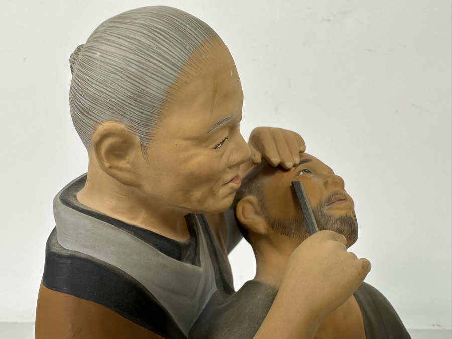Vintage Japanese Hakata Urasaki Hand Painted Ceramic Doll Figurine Woman Shaving Man 9W X 9H [Photo 9]