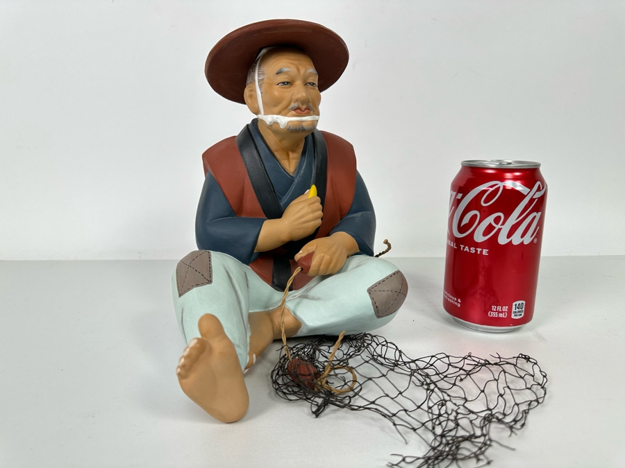 Vintage Japanese Hakata Urasaki Hand Painted Ceramic Doll Figurine Man With Fishing Net 6W X 8.5H [Photo 9]