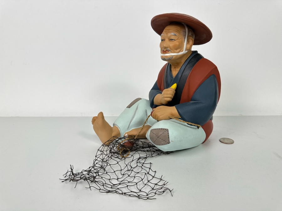Vintage Japanese Hakata Urasaki Hand Painted Ceramic Doll Figurine Man With Fishing Net 6W X 8.5H [Photo 5]