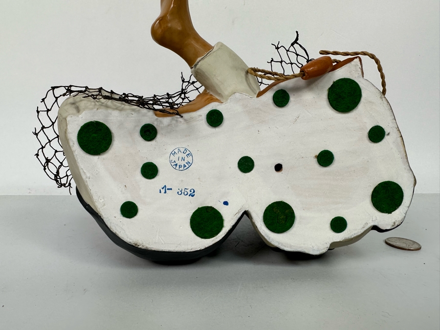 Vintage Japanese Hakata Urasaki Hand Painted Ceramic Doll Figurine Seated Man And Woman With Fishing Net 9W X 7.5H [Photo 10]