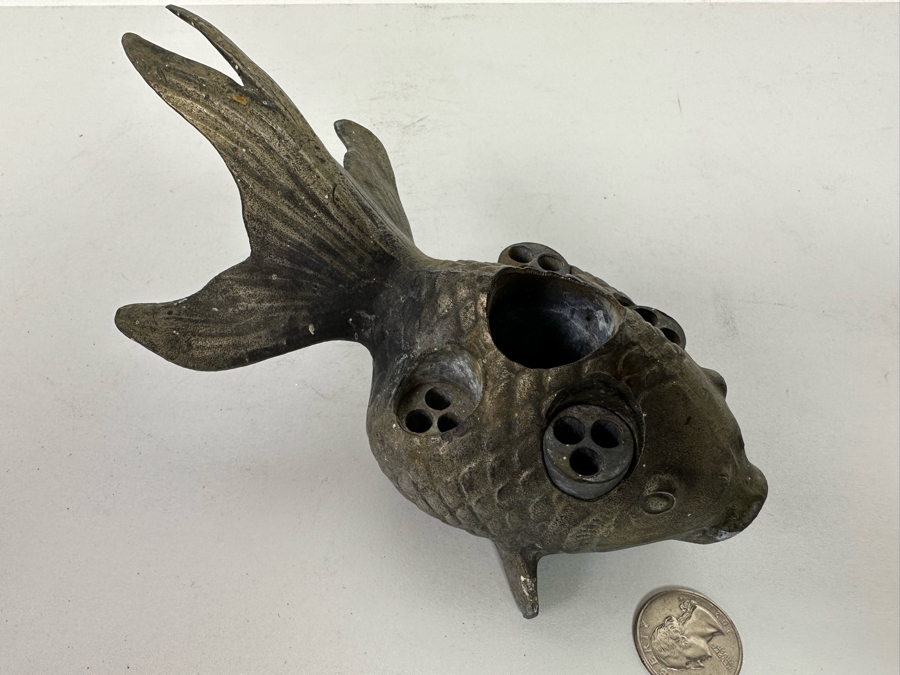 Vintage Japanese Ikebana Flower Frog Koi Fish 6.5W x 4D x 3H [Photo 4]