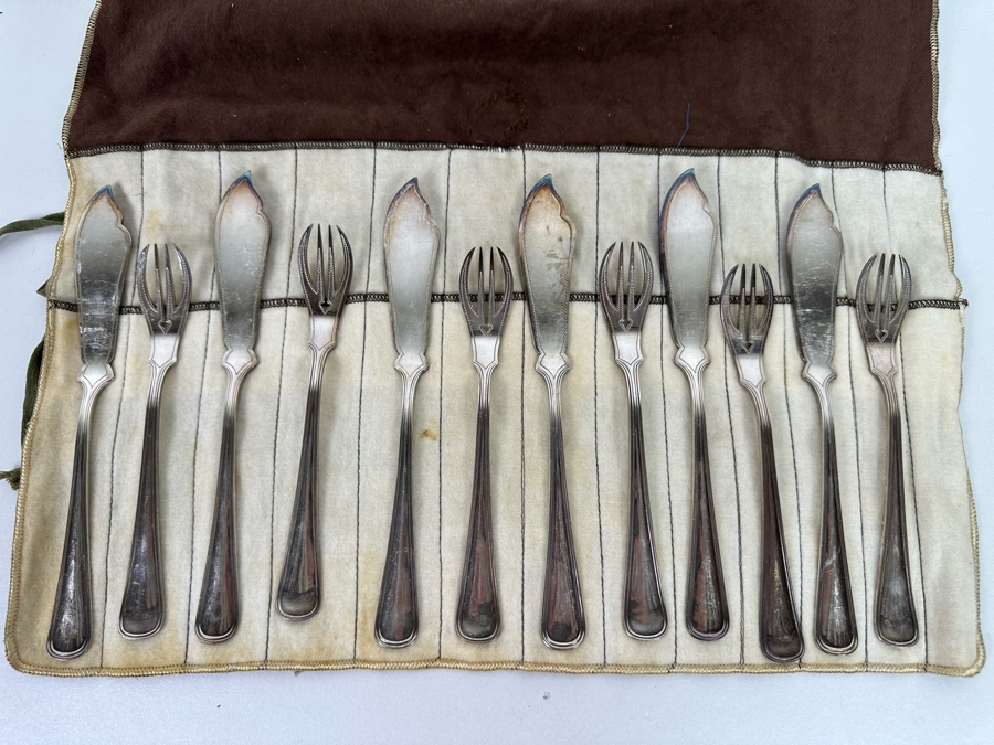 Vintage Set of 6 Silverplate Fish Knives and Forks [Photo 2]