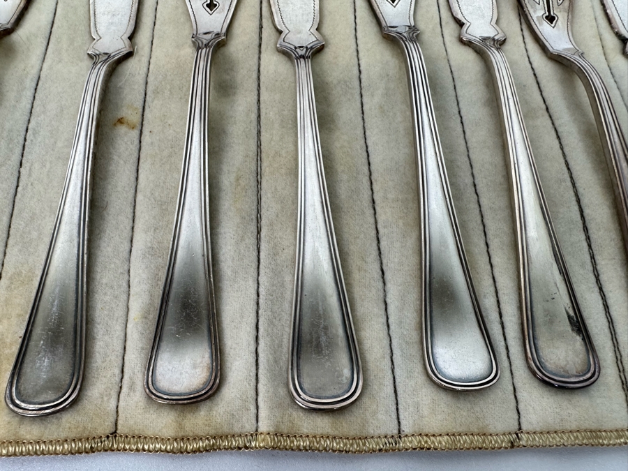 Vintage Set of 6 Silverplate Fish Knives and Forks [Photo 5]