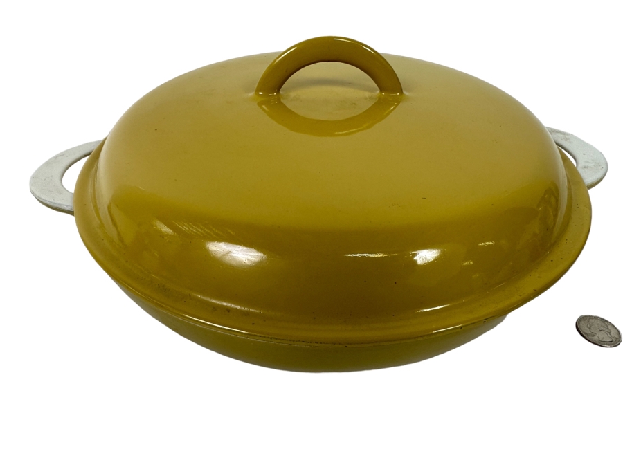 Descoware Belgium Mustard Yellow 3.5 Quart Casserole Cast Iron and Enamel Cookware 14W x 5.5H