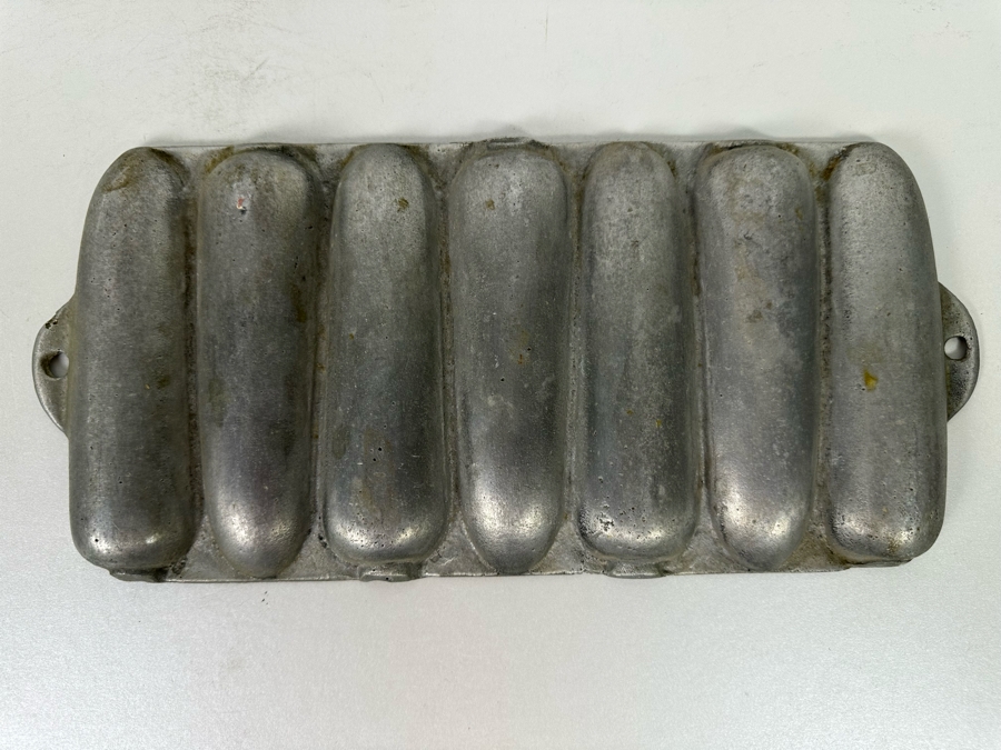 Vintage Cast Iron Corn Cob Bread Muffin Mold Pan 13.5 X 6 [Photo 5]