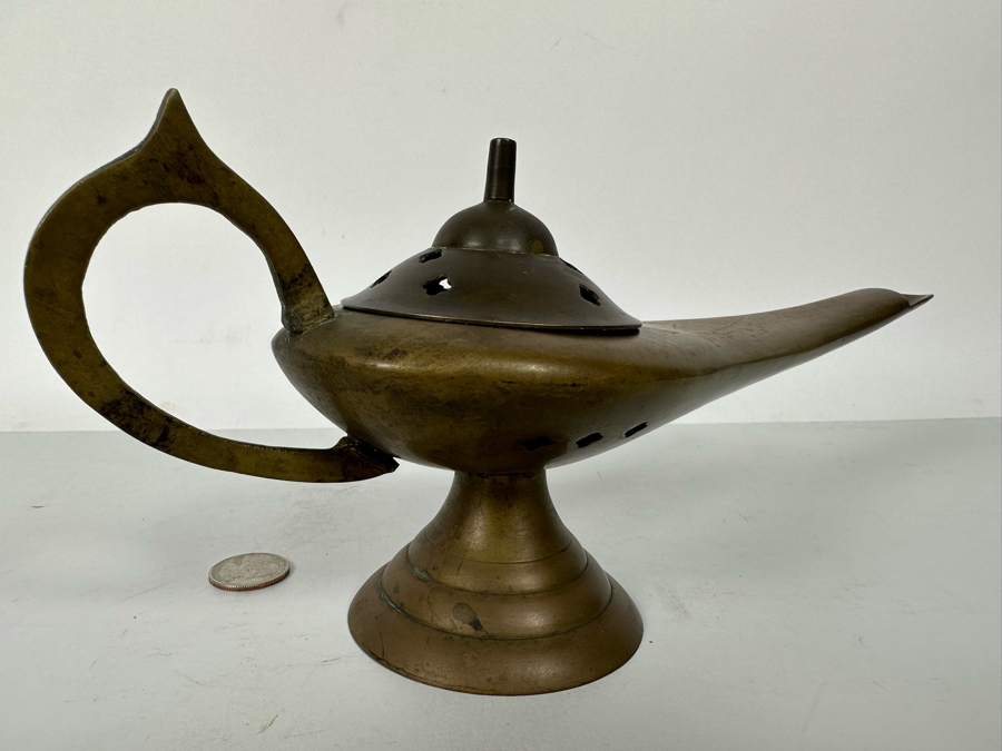 Vintage Bronze Brass Oil Lamp 12W X 4D X 5H [Photo 8]
