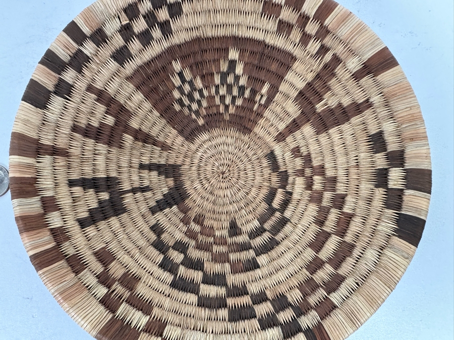 Vintage Native American Coiled Tray Basket 9W X 1.75H [Photo 4]