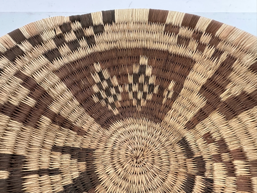 Vintage Native American Coiled Tray Basket 9W X 1.75H [Photo 5]