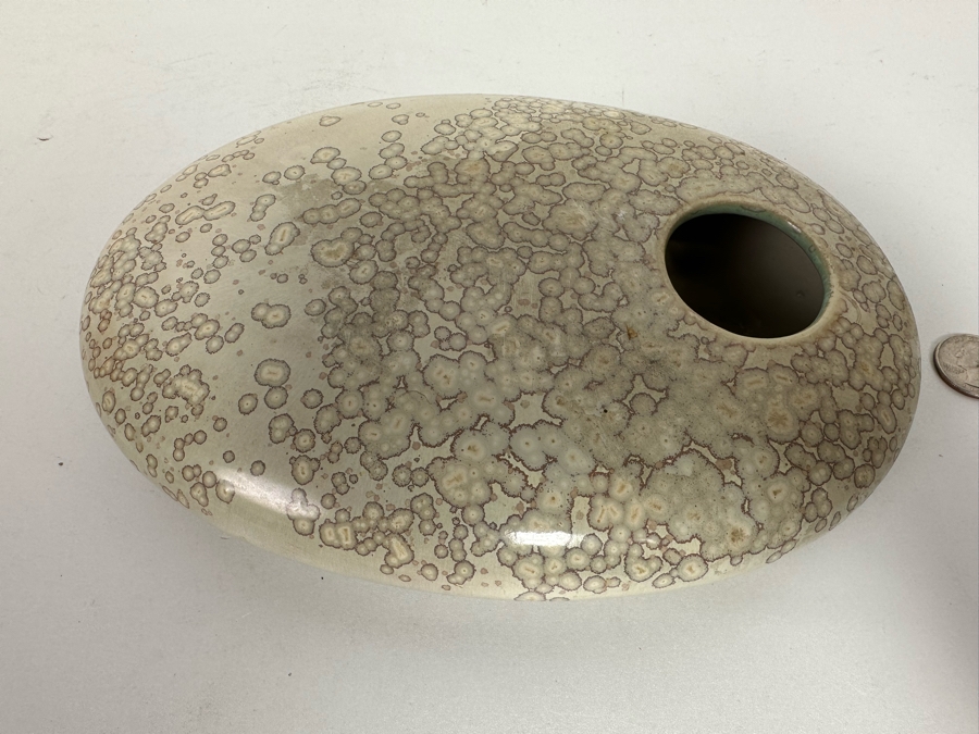 Oval-Shaped Pottery Ikebana Vase 9.5W X 6D X 2H [Photo 5]