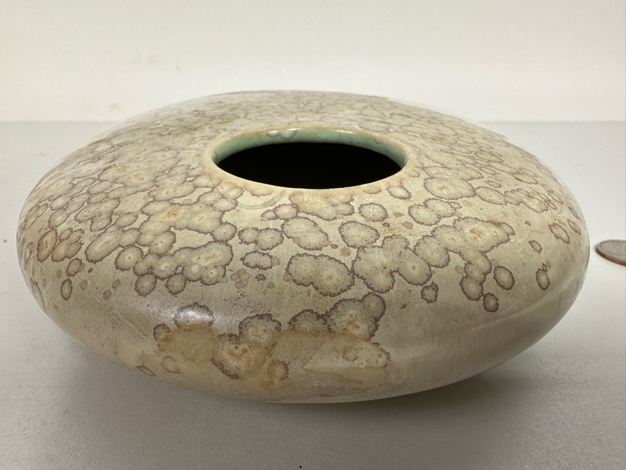 Oval-Shaped Pottery Ikebana Vase 9.5W X 6D X 2H [Photo 8]