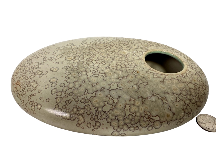 Oval-Shaped Pottery Ikebana Vase 9.5W X 6D X 2H