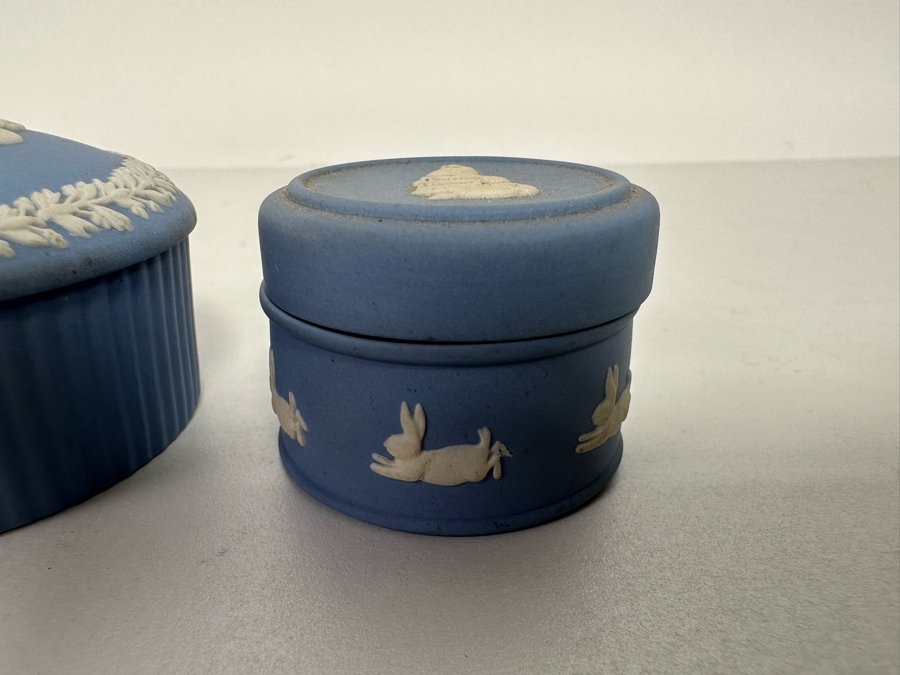 Pair Of Vintage Wedgwood Porcelain Boxes 2.5R And 1.5R [Photo 5]