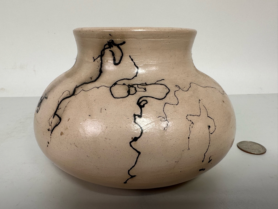 Vintage Horse Hair Horsehair Pottery Vessel Signed Strong 6W X 4H [Photo 4]