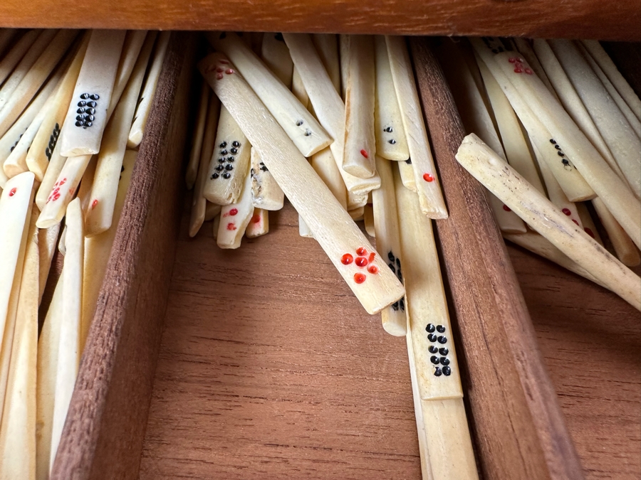 Antique Chinese Mahjong Mah-Jongg Set Bamboo And Bone Tiles With Wooden 5-Drawer Box (Front Left Of Box Is Missing Wooden Piece) 1923 Patent Date [Photo 25]