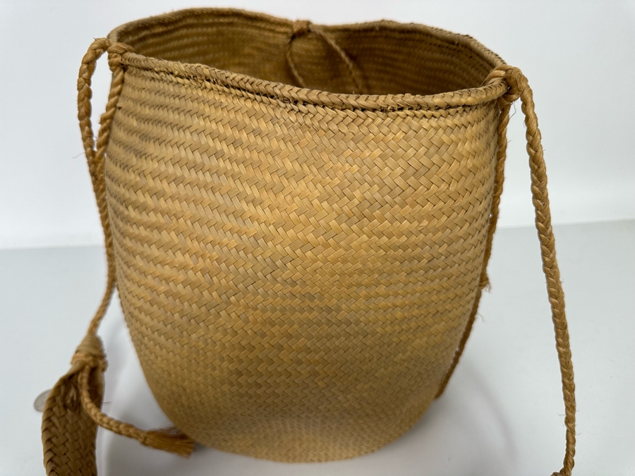 Vintage Handmade Woven Mexican Tortilla Basket Handbag With Strap 10W X 11H [Photo 4]