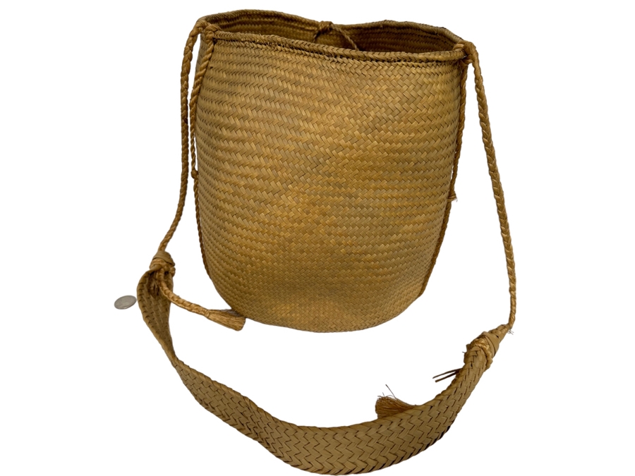 Vintage Handmade Woven Mexican Tortilla Basket Handbag With Strap 10W X 11H