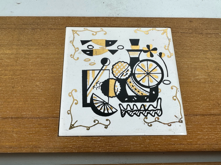 Vintage Mid-Century Stainless Steel With Wooden Handles Barware Set With Case Made In Japan 11W X 5D X 1H [Photo 7]