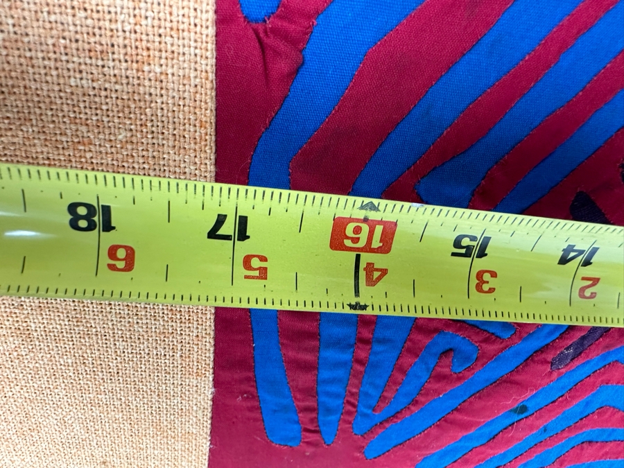 Nicely Framed Vintage Handmade Mola Textile From Panama 17 X 16 Framed 27 X 26 [Photo 8]