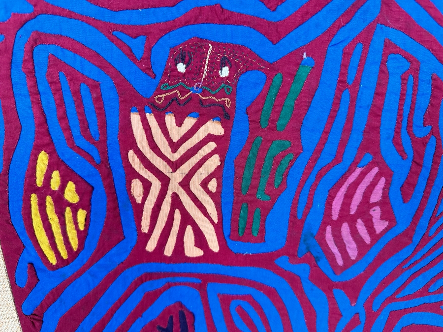 Nicely Framed Vintage Handmade Mola Textile From Panama 17 X 16 Framed 27 X 26 [Photo 7]