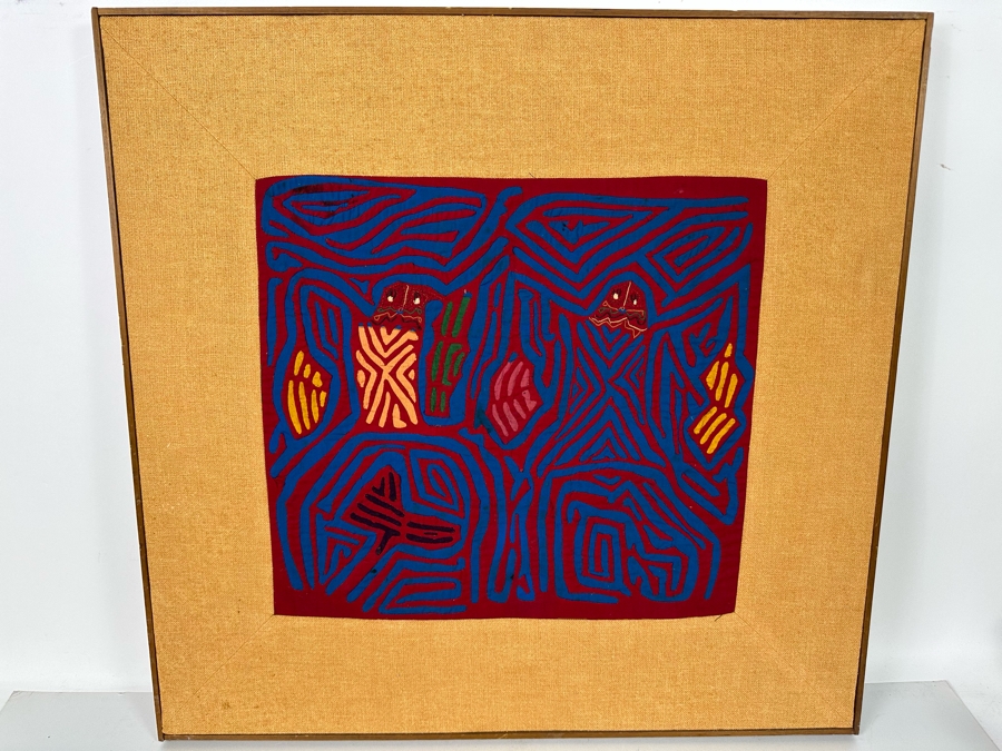 Nicely Framed Vintage Handmade Mola Textile From Panama 17 X 16 Framed 27 X 26 [Photo 2]