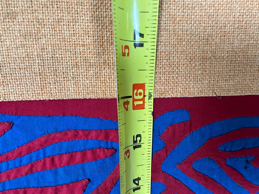 Nicely Framed Vintage Handmade Mola Textile From Panama 17 X 16 Framed 27 X 26 [Photo 9]