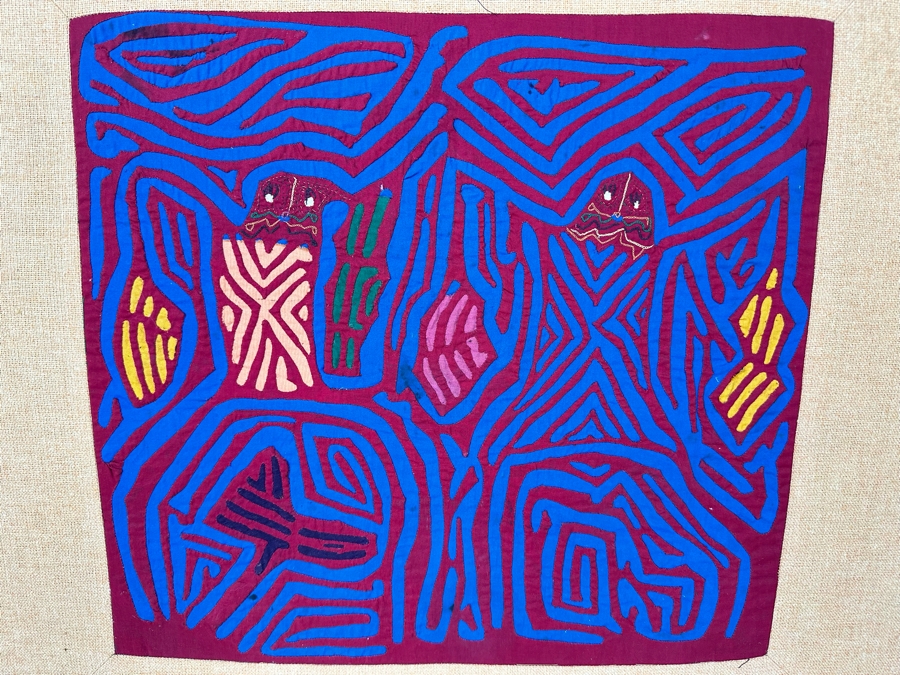 Nicely Framed Vintage Handmade Mola Textile From Panama 17 X 16 Framed 27 X 26 [Photo 3]
