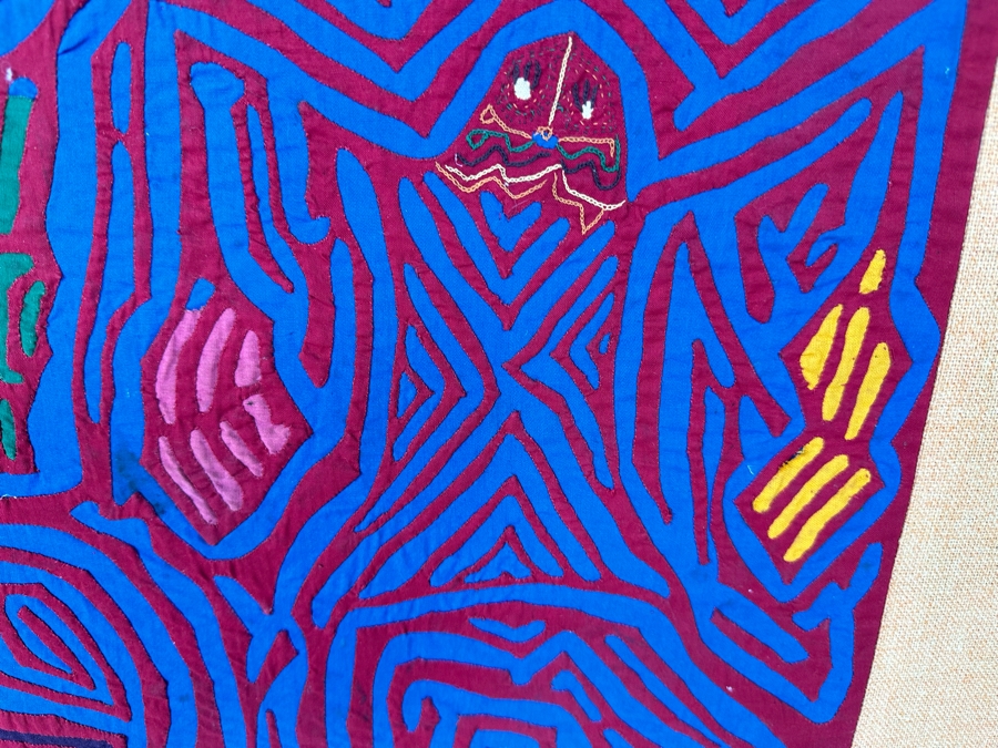 Nicely Framed Vintage Handmade Mola Textile From Panama 17 X 16 Framed 27 X 26 [Photo 6]