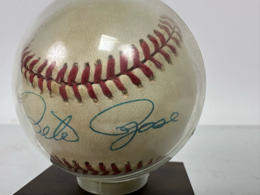 Autographed Pete Rose Baseball All Time Hit Leader With MLB Endorsed Authenticity Sticker On Bottom Of Stand [Photo 6]
