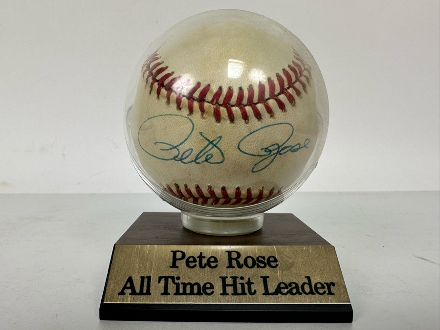 Autographed Pete Rose Baseball All Time Hit Leader With MLB Endorsed Authenticity Sticker On Bottom Of Stand [Photo 2]