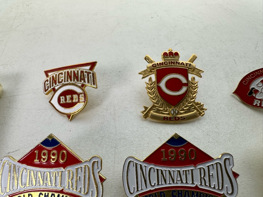 Pete Rose Baseball Collectibles Including Pocket Knife, Various Pins, Watch, Unopened Pete Rose Pepsi Playing Cards, Lou Piniella Cincinnati Reds Playing Cards, Button And More - See Photos [Photo 7]