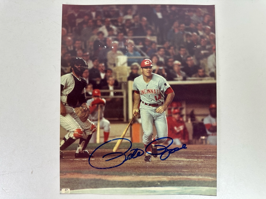 Autographed 8 X 10 Pete Rose Photograph With Certificate Of Authenticity