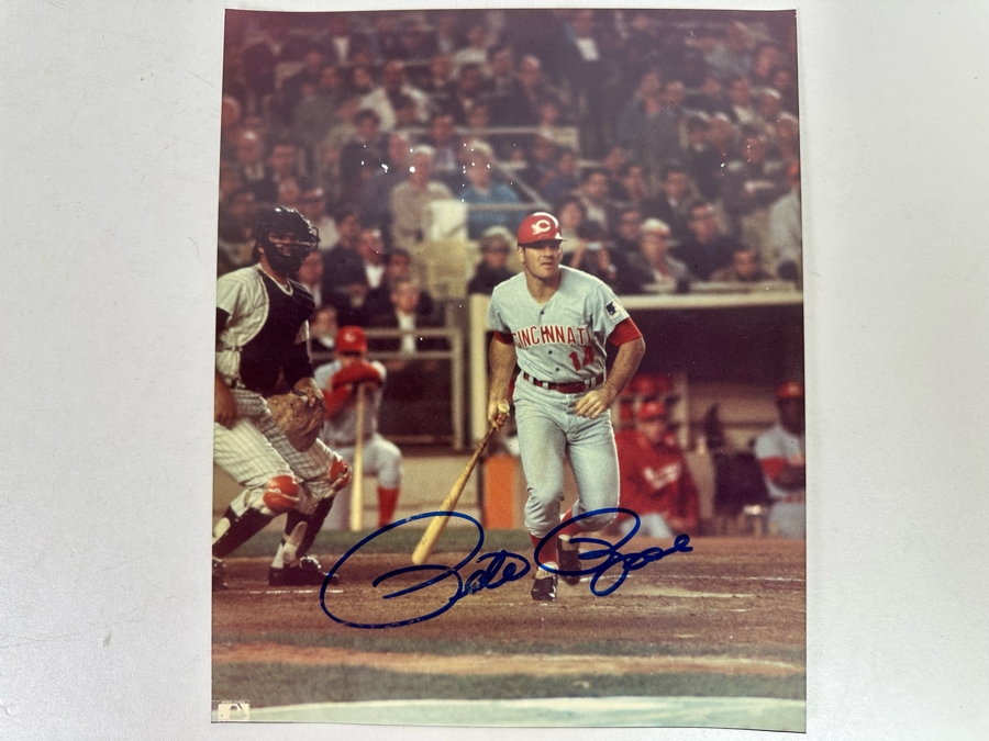 Autographed 8 X 10 Pete Rose Photograph With Certificate Of Authenticity