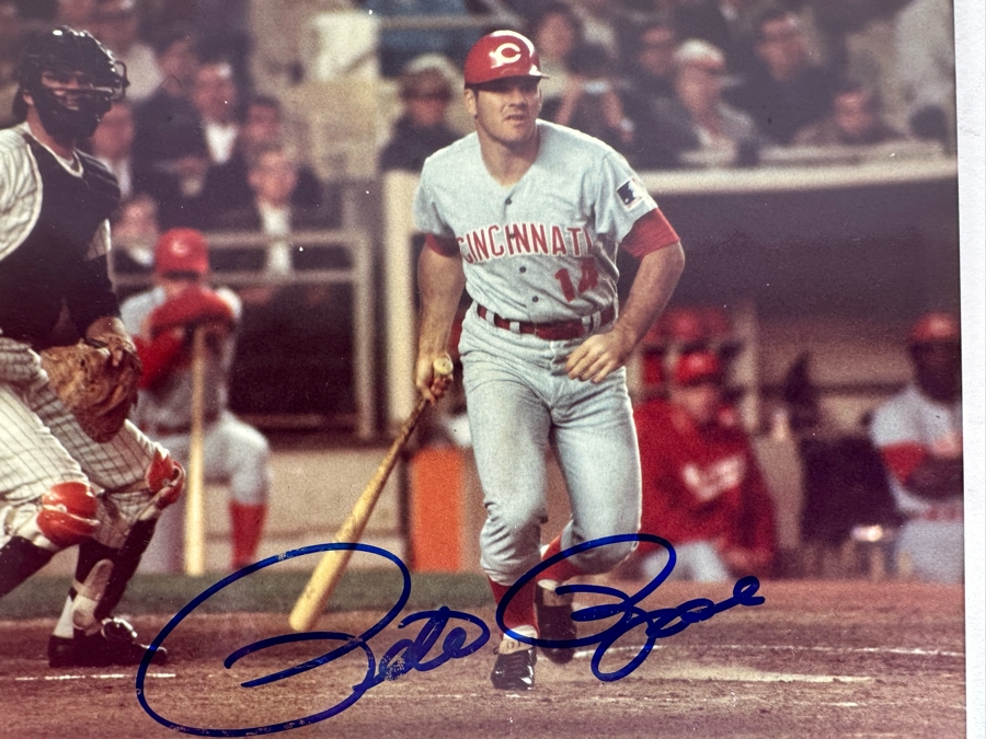 Autographed 8 X 10 Pete Rose Photograph With Certificate Of Authenticity [Photo 5]