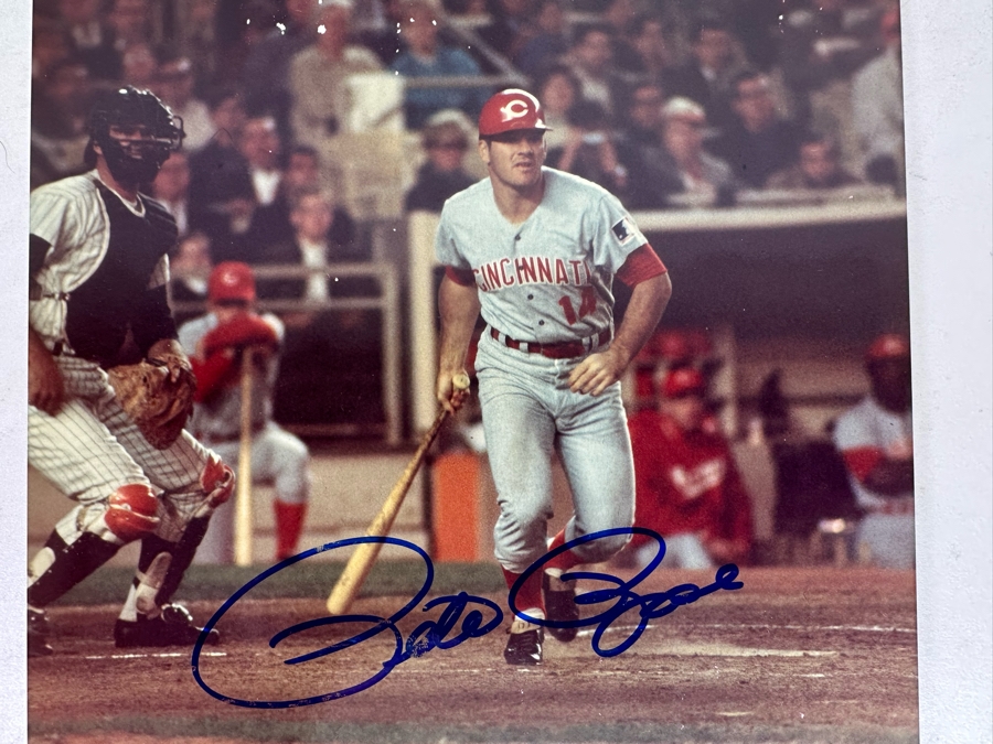 Autographed 8 X 10 Pete Rose Photograph With Certificate Of Authenticity [Photo 4]