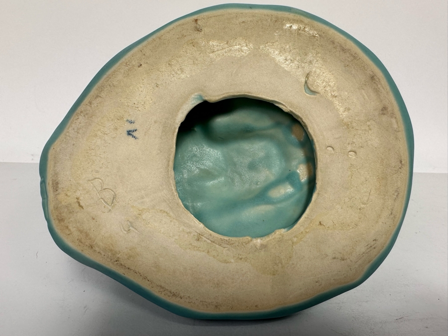 Vintage Van Briggle Arts & Crafts Art Pottery Native American Girl Grinding Corn Figurine 6W X 5D X 5H [Photo 11]