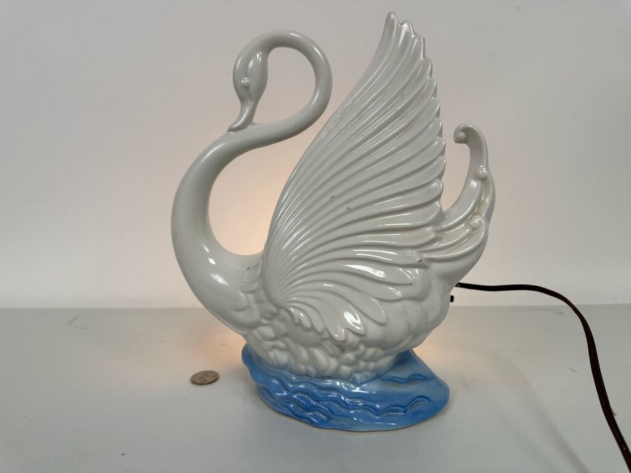 Vintage 1950s Maddux Of California Ceramic White Swan Planter And Lamp 9W X 5D X 12H [Photo 12]