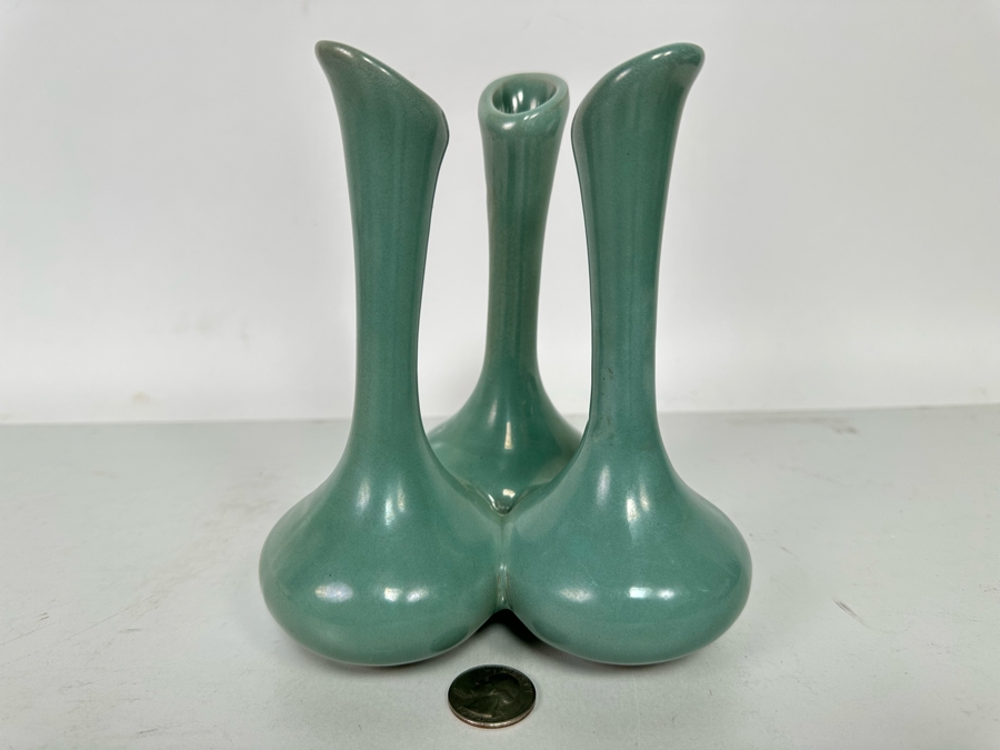 Vintage Van Briggle Art Pottery Triple Bud Vase Colorado Springs, CO 7H [Photo 2]