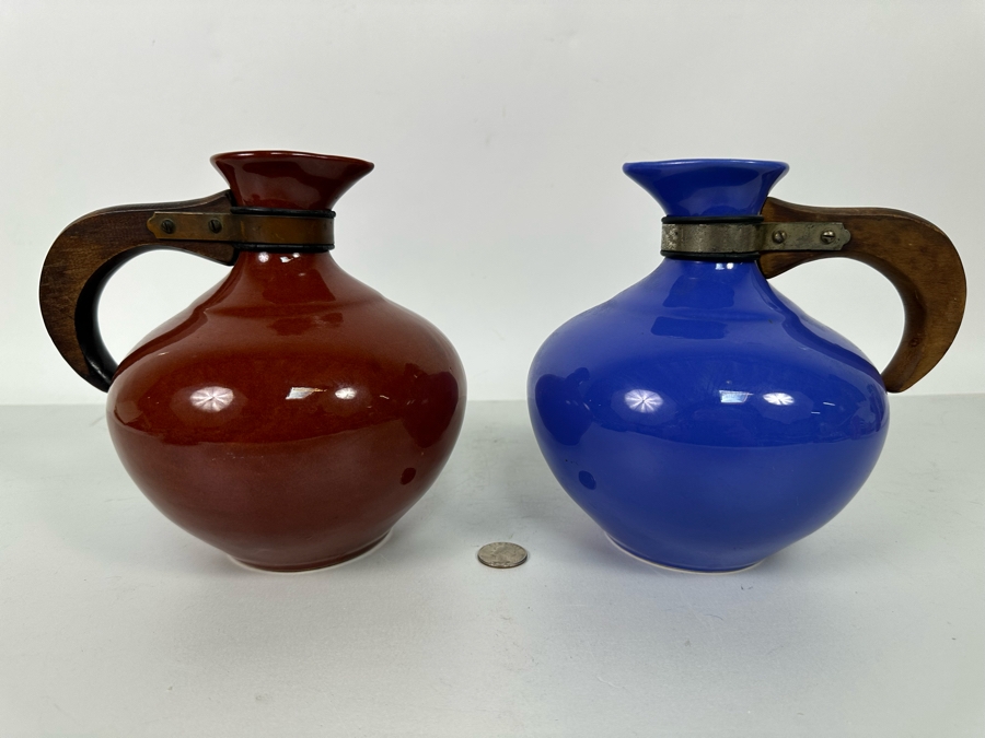 Pair Of Vintage Metlox Pottery Pitchers Carafes With Wooden Handles 7H [Photo 8]