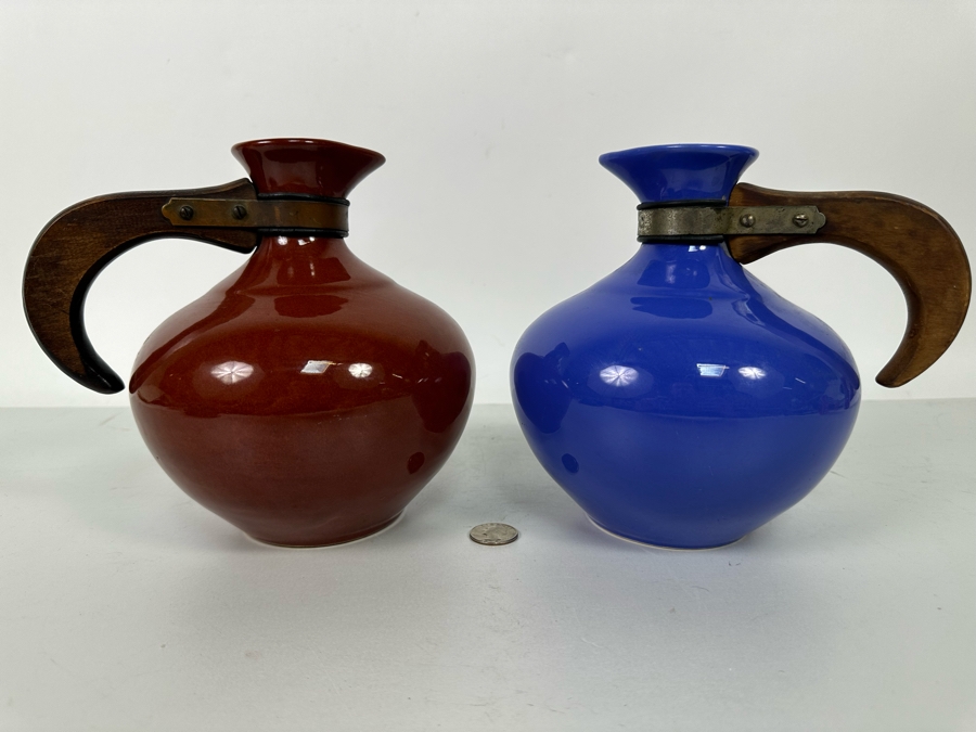Pair Of Vintage Metlox Pottery Pitchers Carafes With Wooden Handles 7H [Photo 3]