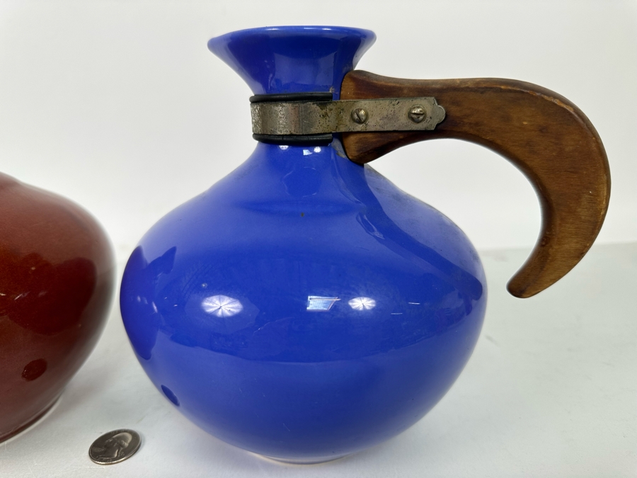 Pair Of Vintage Metlox Pottery Pitchers Carafes With Wooden Handles 7H [Photo 5]