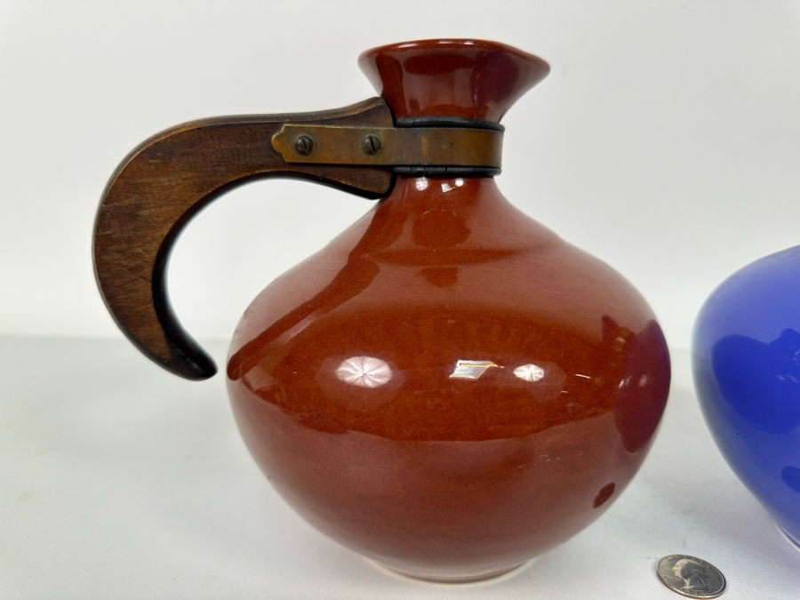 Pair Of Vintage Metlox Pottery Pitchers Carafes With Wooden Handles 7H [Photo 4]