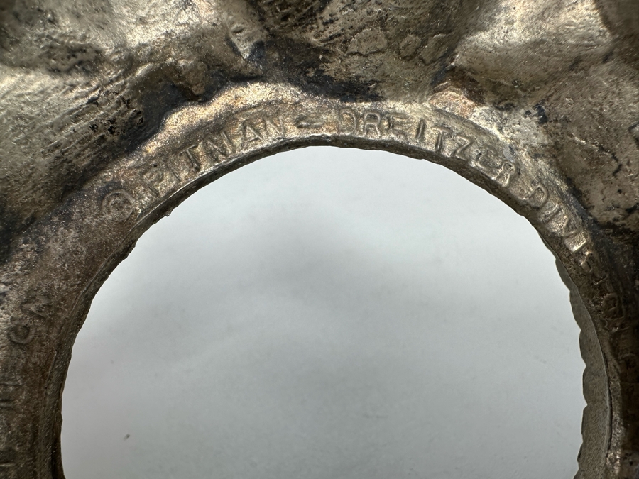Centerpiece Bowl With Silverplate Stand Filled With Organic Shell Spheres Balls 13R X 9H [Photo 12]