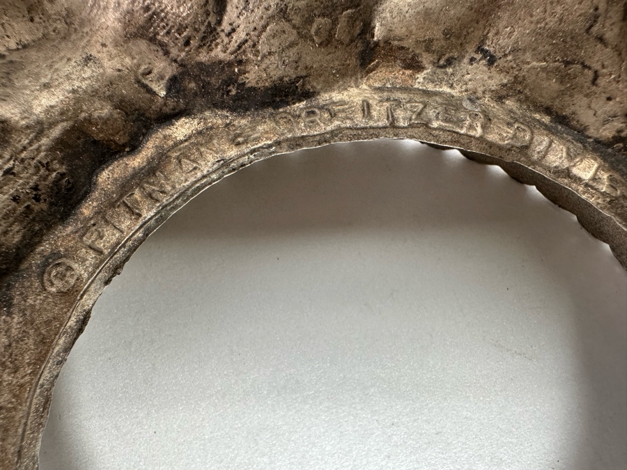 Centerpiece Bowl With Silverplate Stand Filled With Organic Shell Spheres Balls 13R X 9H [Photo 11]