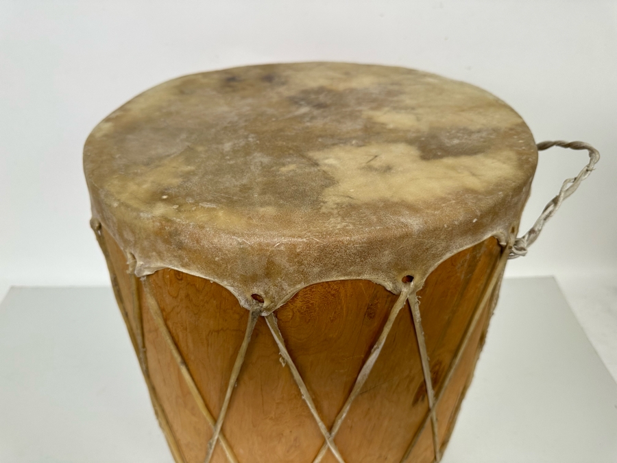 Large Vintage Native American Hide Covered Tom Tom Drum With Wooden Body 16W X 16.5H [Photo 4]